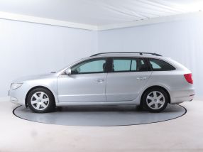 Škoda Superb - 2011