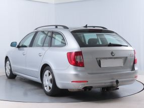 Škoda Superb - 2011