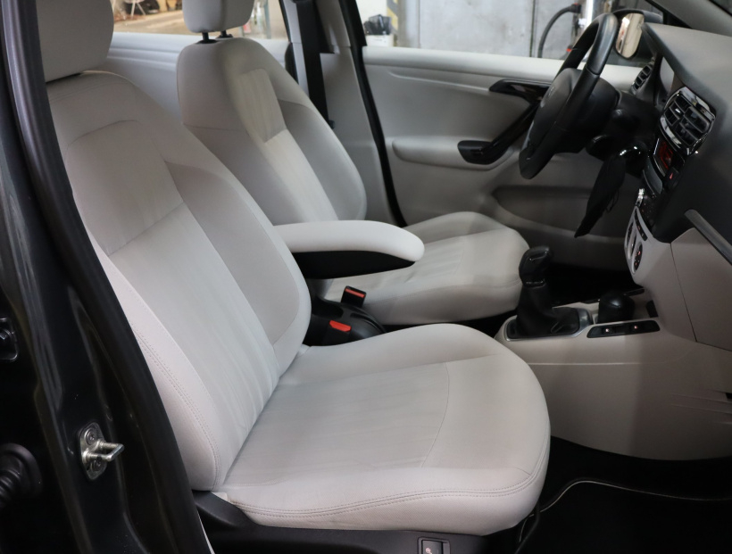 Peugeot 301, 2012