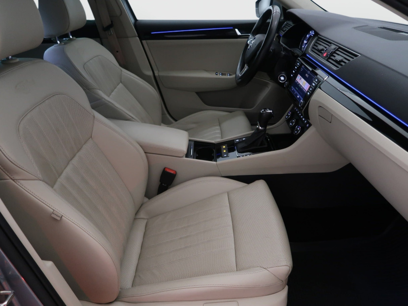 Škoda Superb, 2016