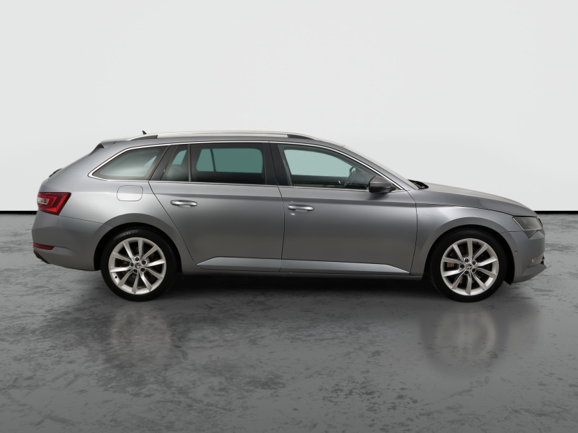 Škoda Superb, 2016