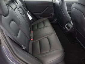 Tesla Model 3 - 2021