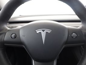 Tesla Model 3 - 2021