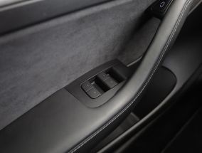 Tesla Model 3 - 2021