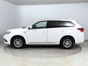 Mitsubishi Outlander - 2018