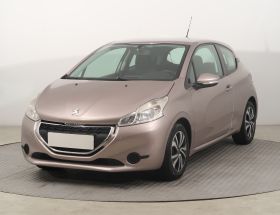 Peugeot 208 - 2012