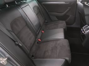 Škoda Superb - 2022