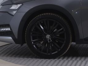 Škoda Superb - 2022