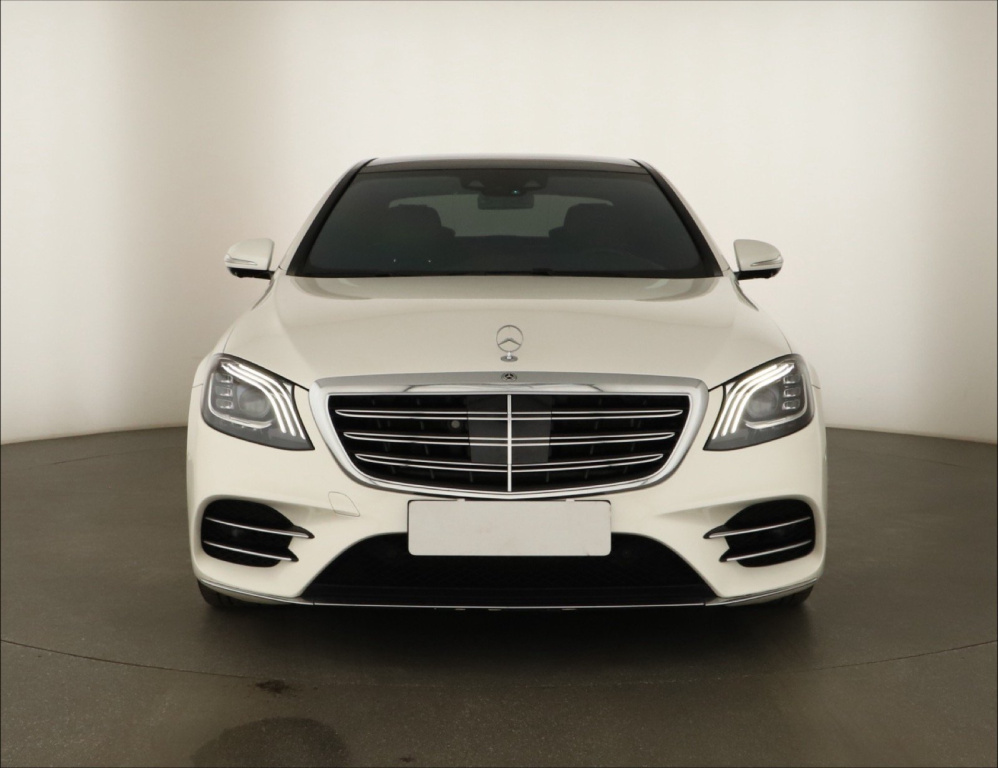 Mercedes-Benz S