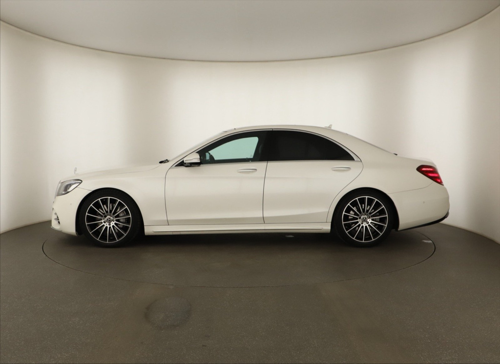Mercedes-Benz S