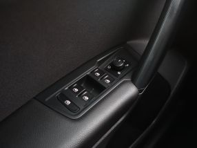 Volkswagen Tiguan - 2020