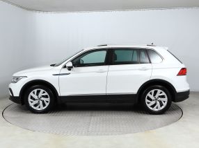 Volkswagen Tiguan - 2020