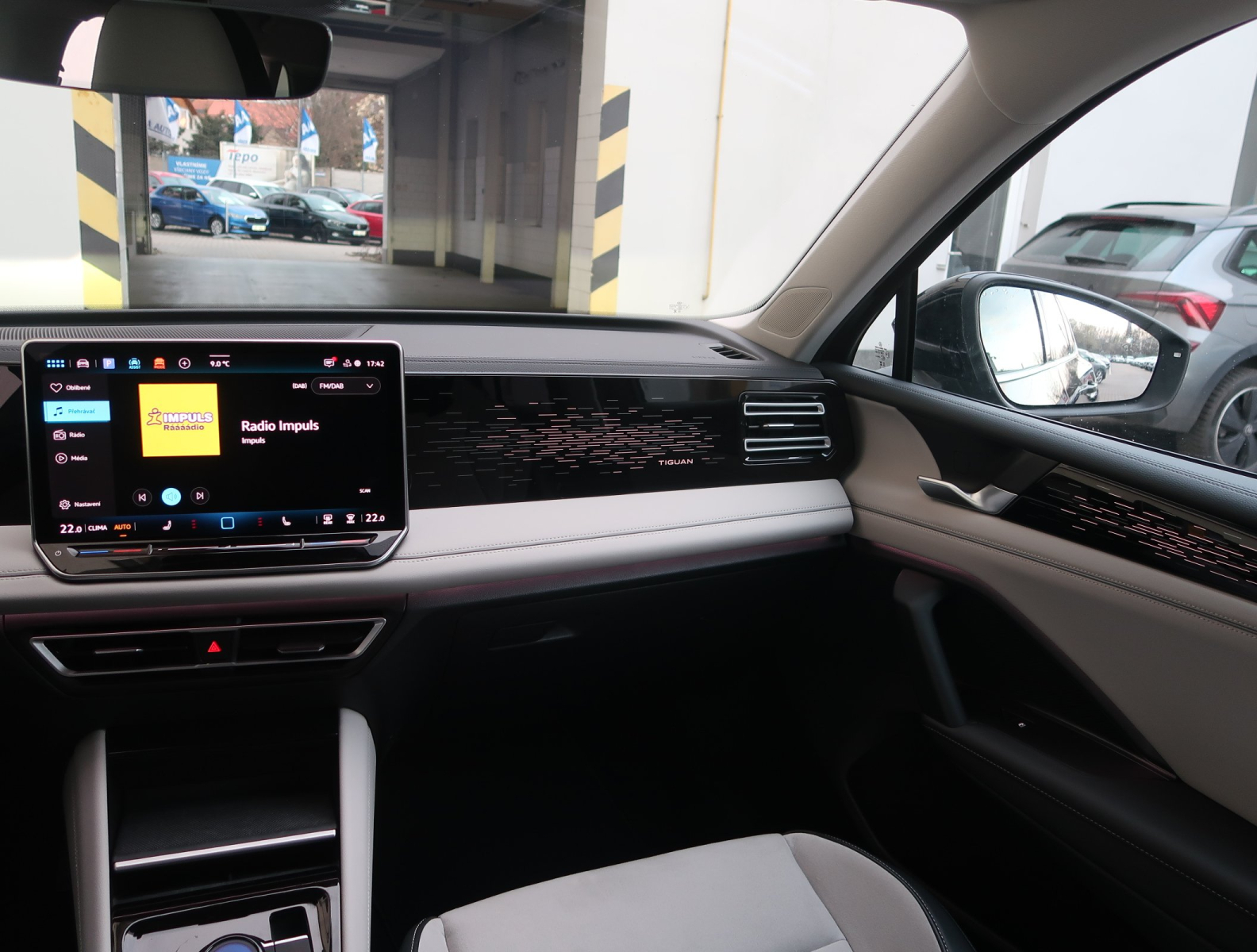 Volkswagen Tiguan - 2024