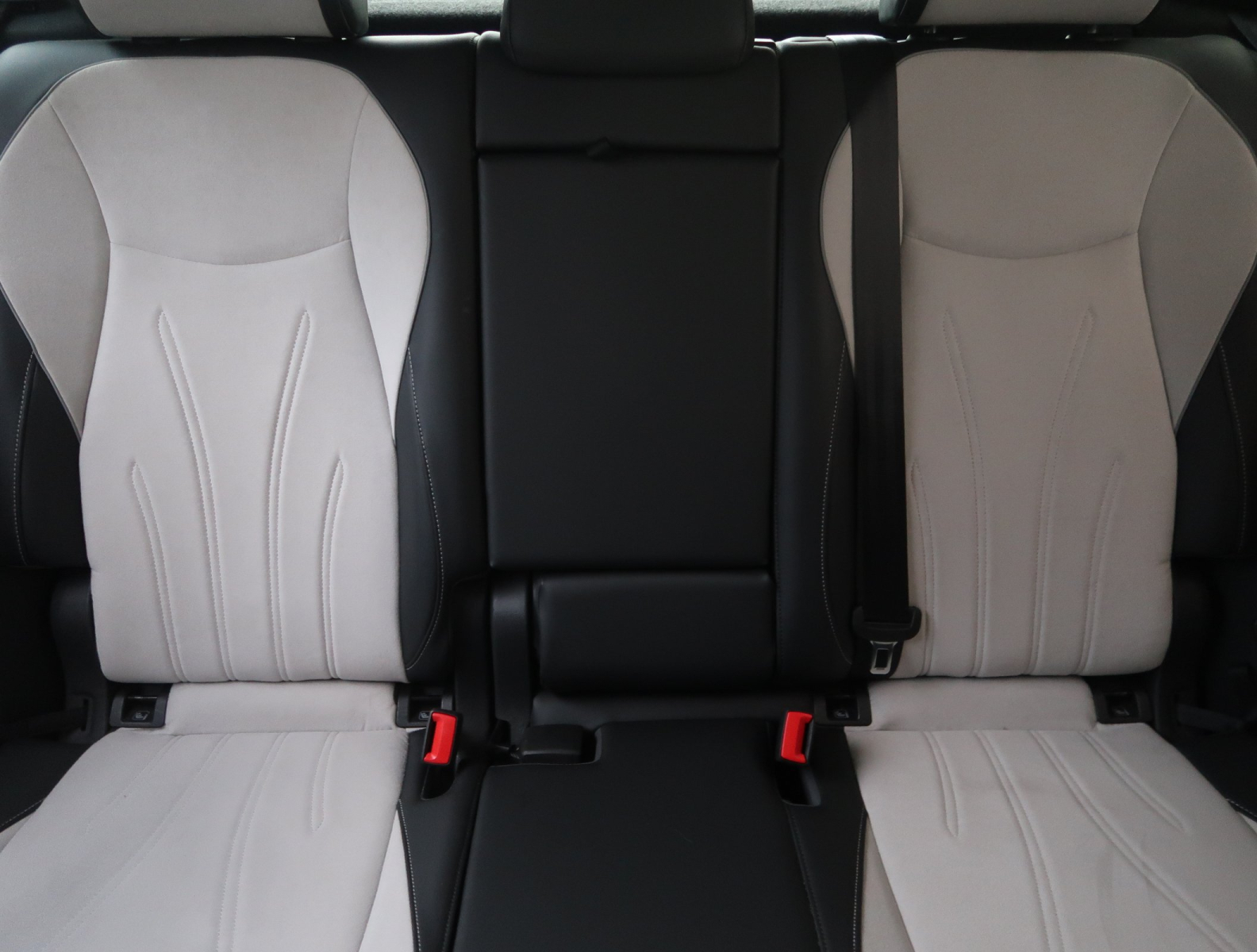 Volkswagen Tiguan - 2024