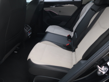 Volkswagen Tiguan - 2024