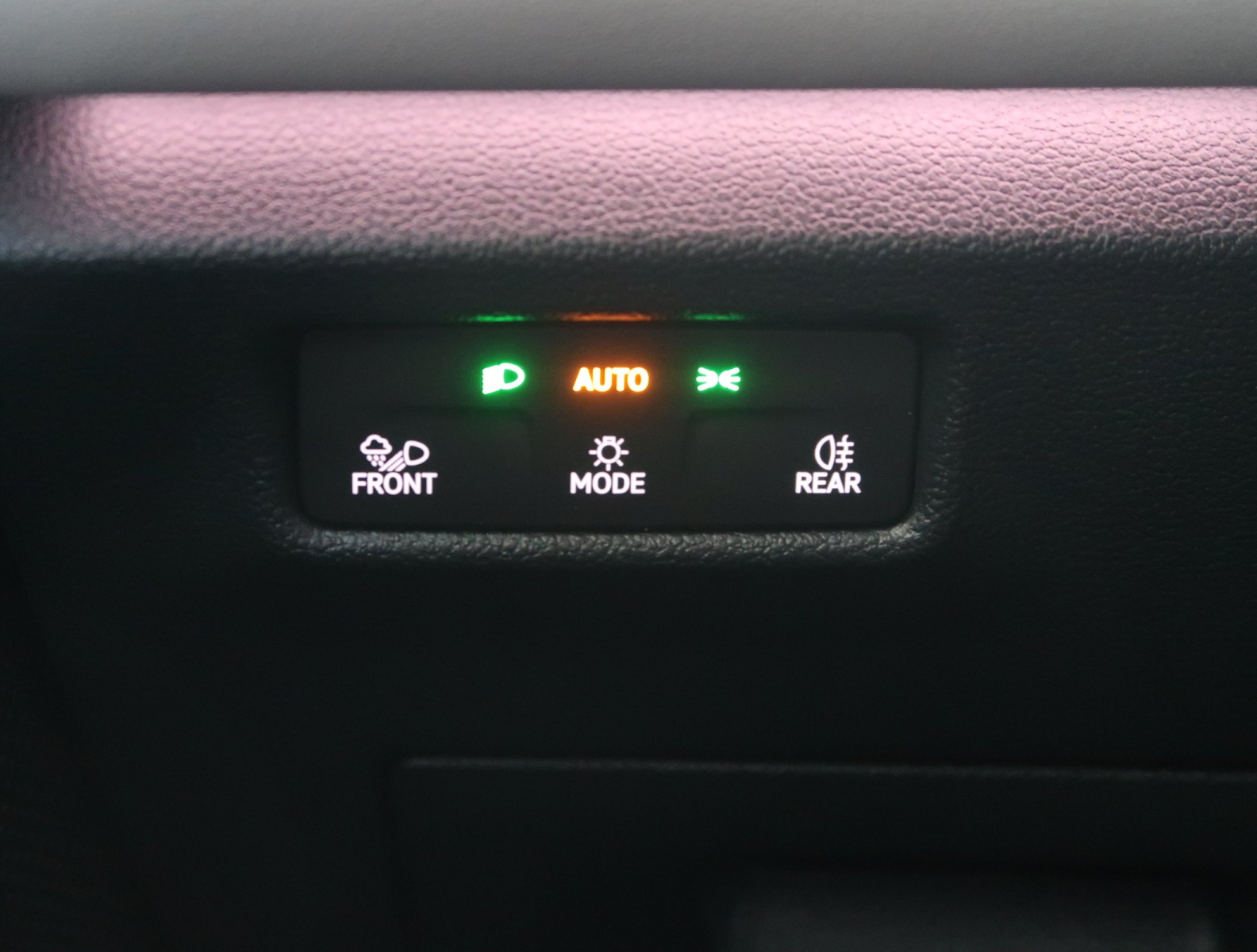 Volkswagen Tiguan - 2024