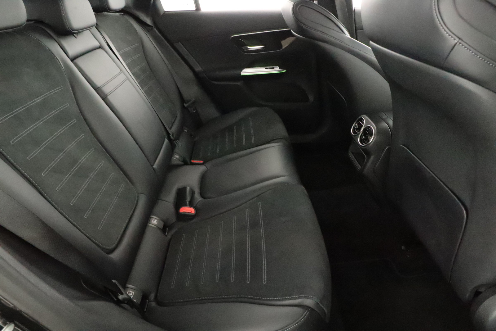 Mercedes-Benz GLC - 2022