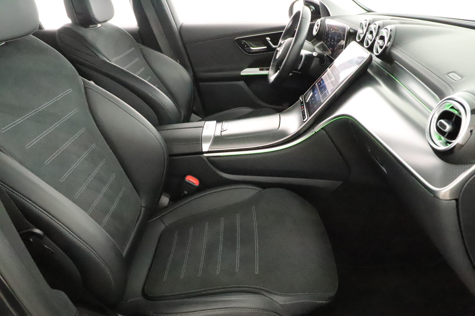 Mercedes-Benz GLC - 2022