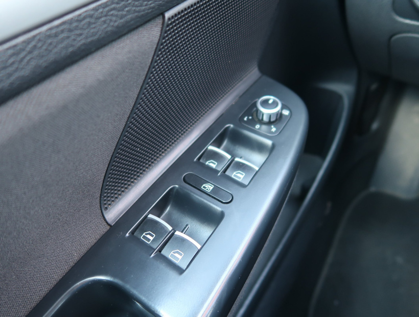 Volkswagen Golf, 2010