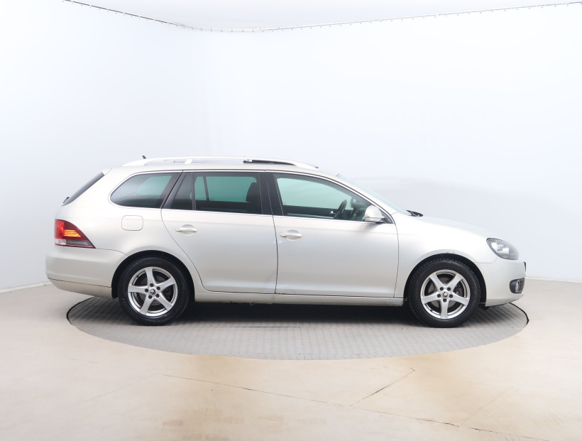 Volkswagen Golf, 2010