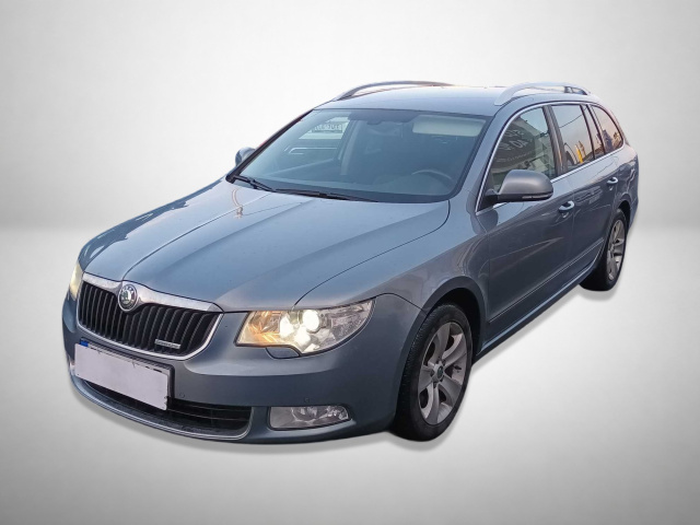 Škoda Superb 2012