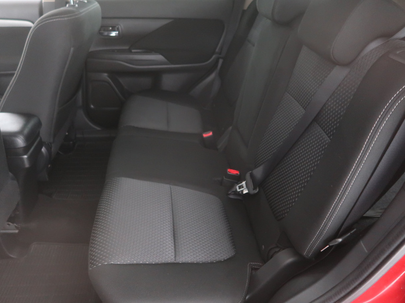 Mitsubishi Outlander, 2019