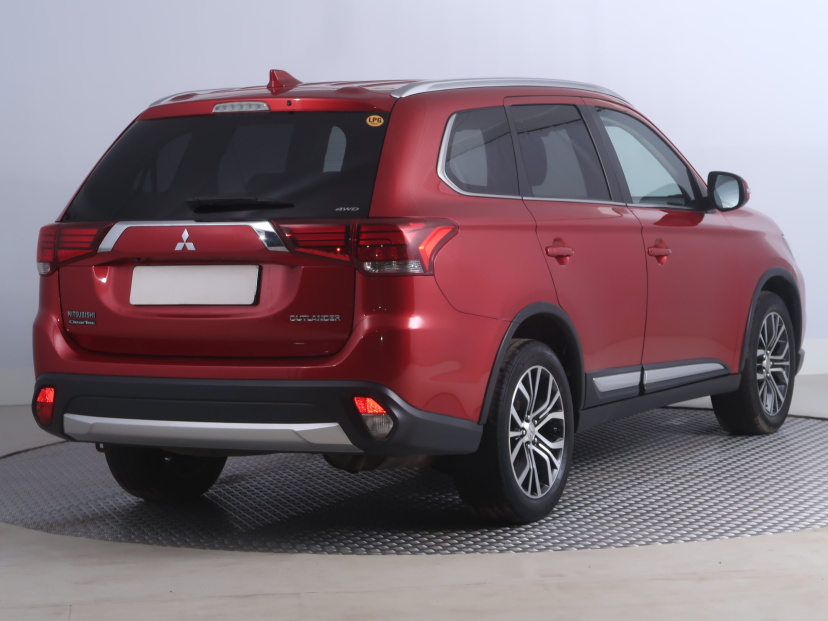 Mitsubishi Outlander, 2019