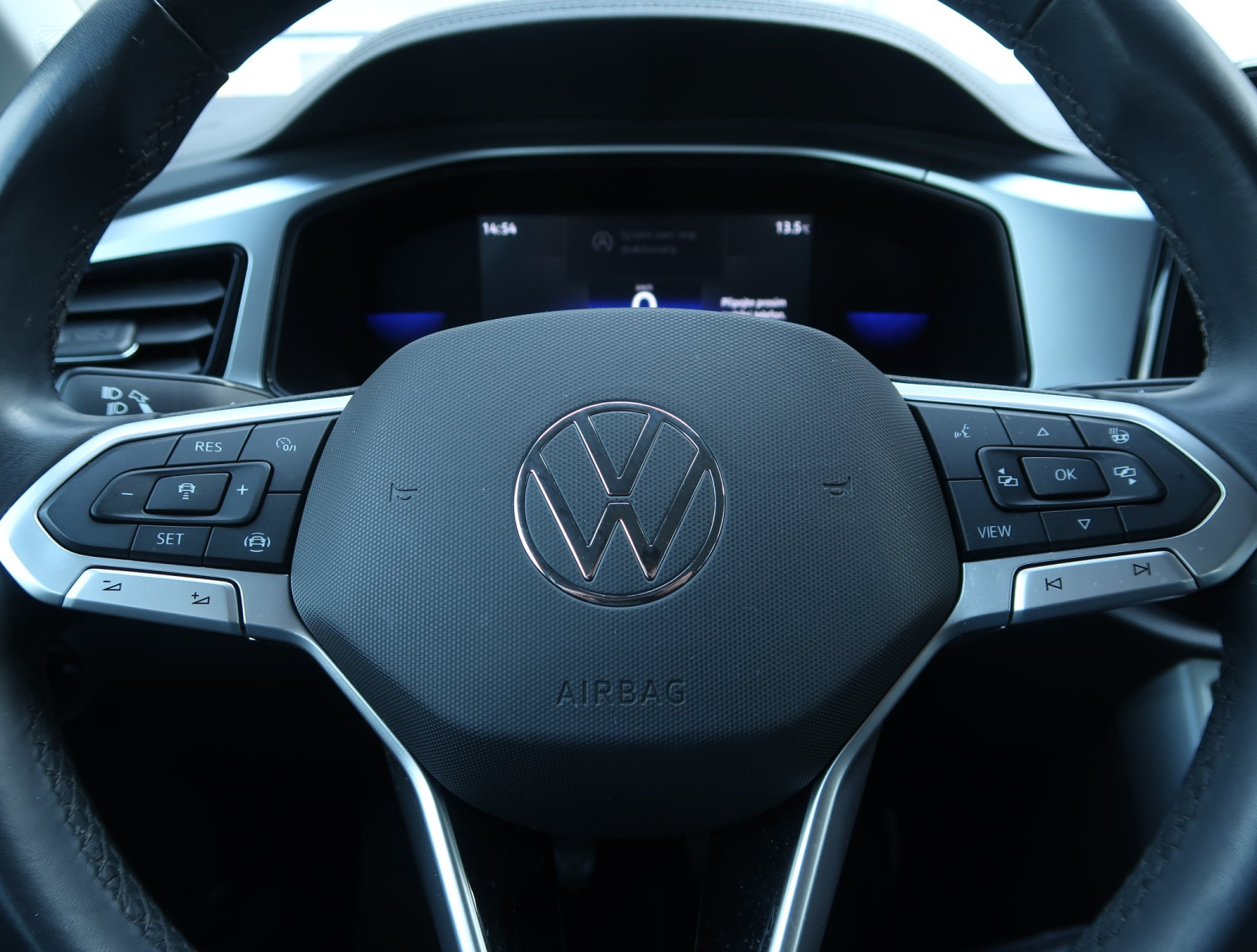 Volkswagen T-Roc - 2023