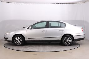 Volkswagen Passat - 2005