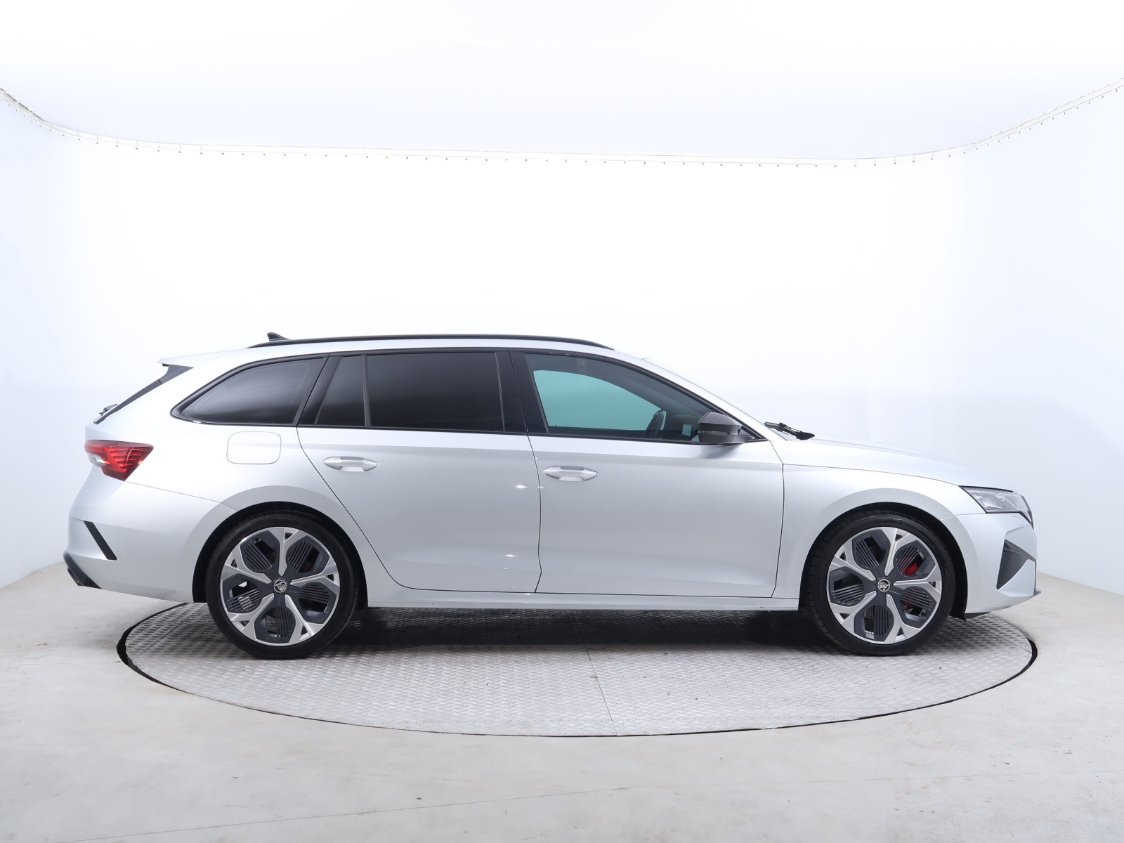 Škoda Octavia - 2024