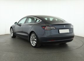 Tesla Model 3 - 2019