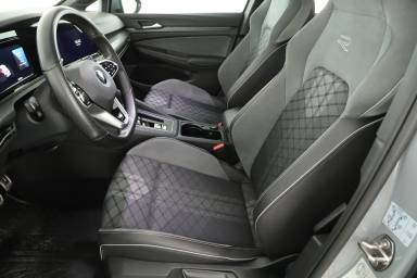 Volkswagen Golf - 2022