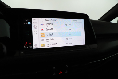 Volkswagen Golf - 2022