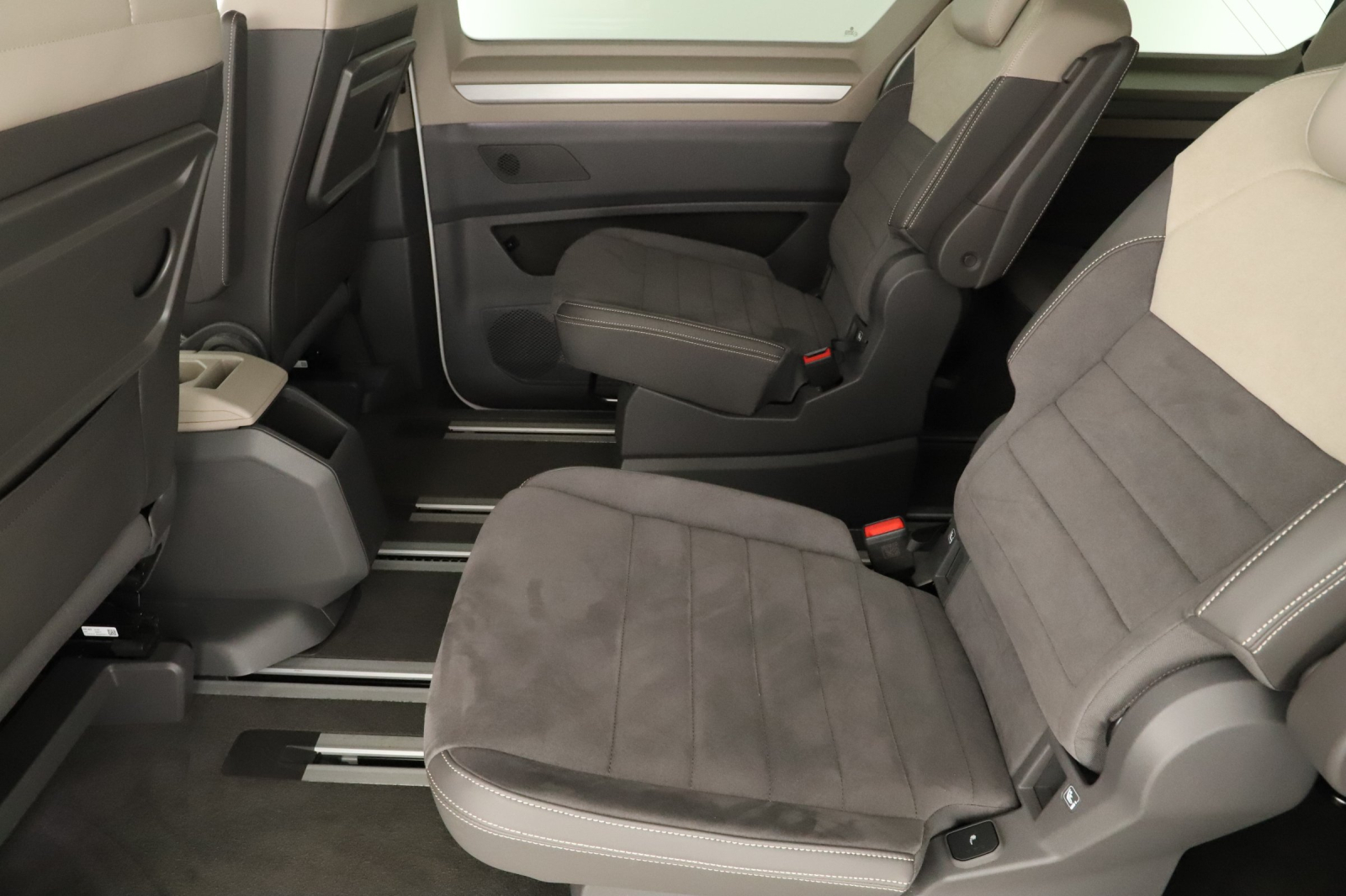 Volkswagen Multivan - 2024