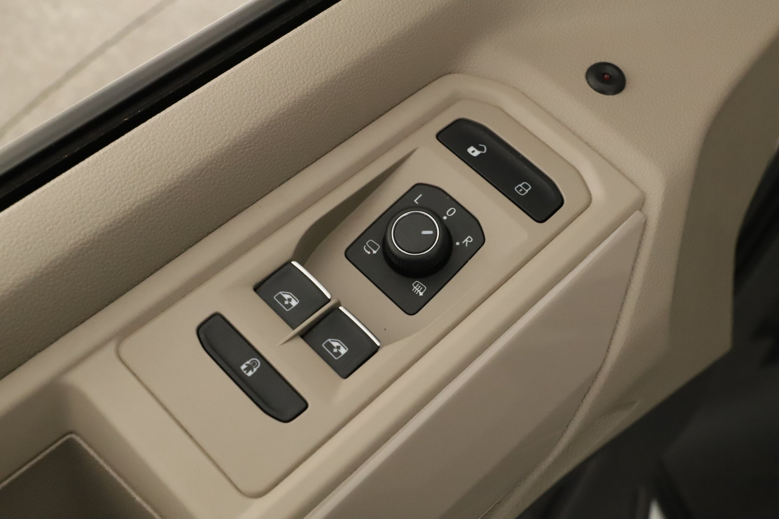 Volkswagen Multivan - 2024