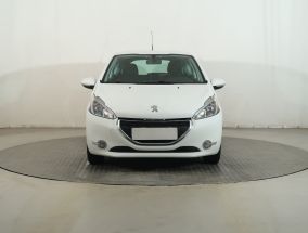 Peugeot 208 - 2015
