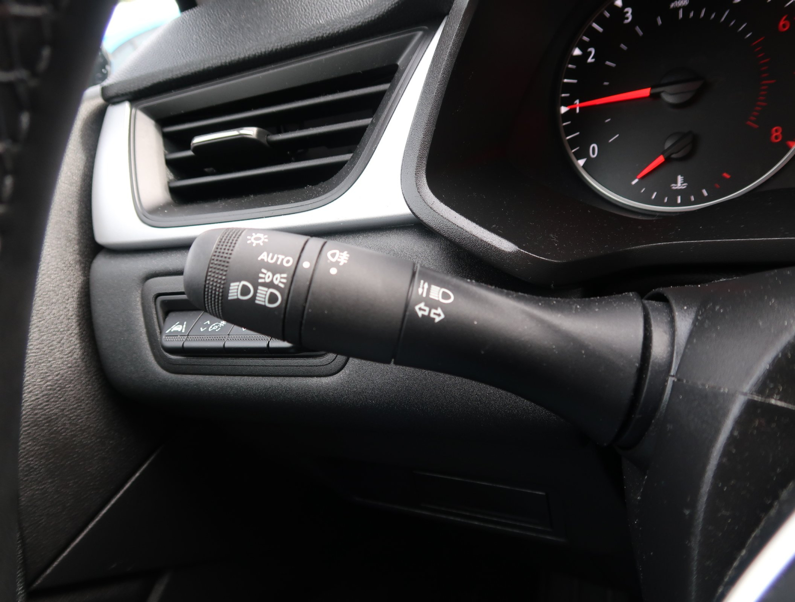 Mitsubishi ASX - 2023