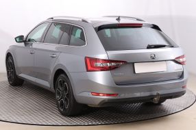 Škoda Superb - 2017