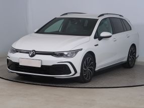 Volkswagen Golf - 2023