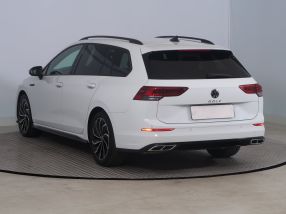 Volkswagen Golf - 2023