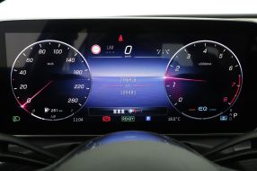Mercedes-Benz C - 2021