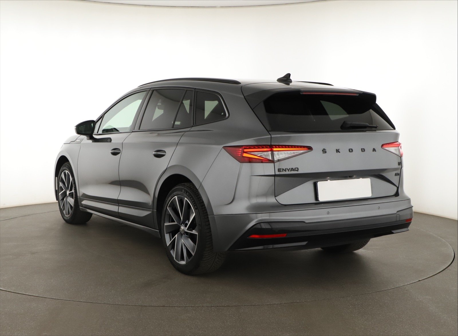 Škoda Enyaq - 2023