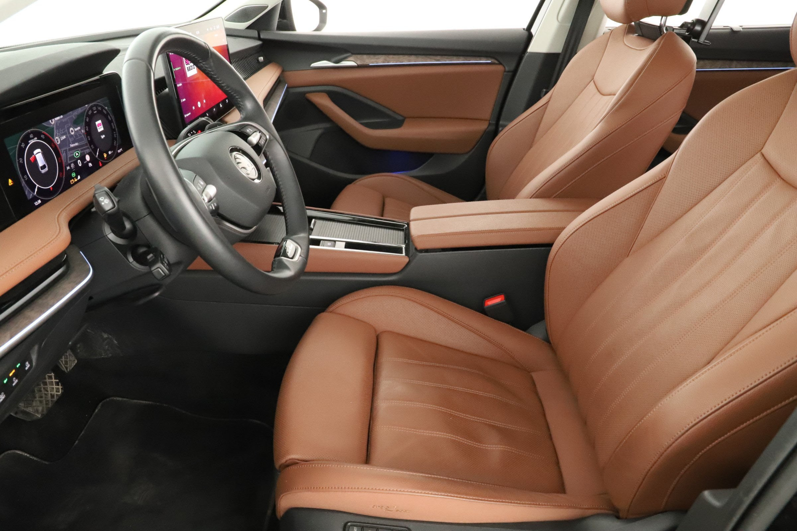 Škoda Superb - 2024