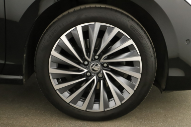 Škoda Superb - 2024