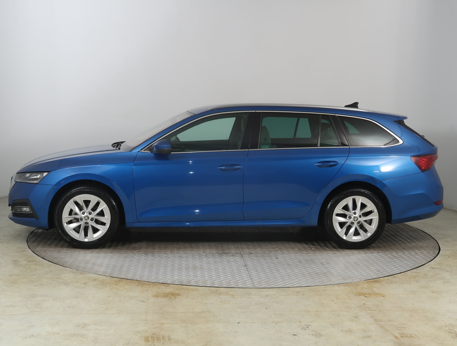 Škoda Octavia - 2021