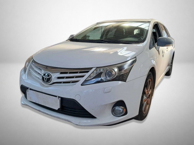 Toyota Avensis 2013