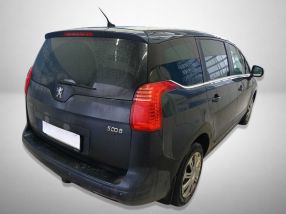 Peugeot 5008 - 2013