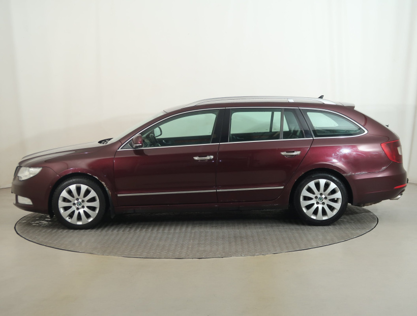 Škoda Superb, 2010