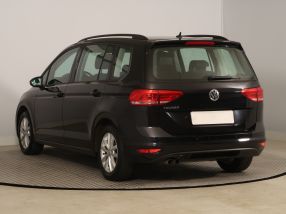 Volkswagen Touran - 2016