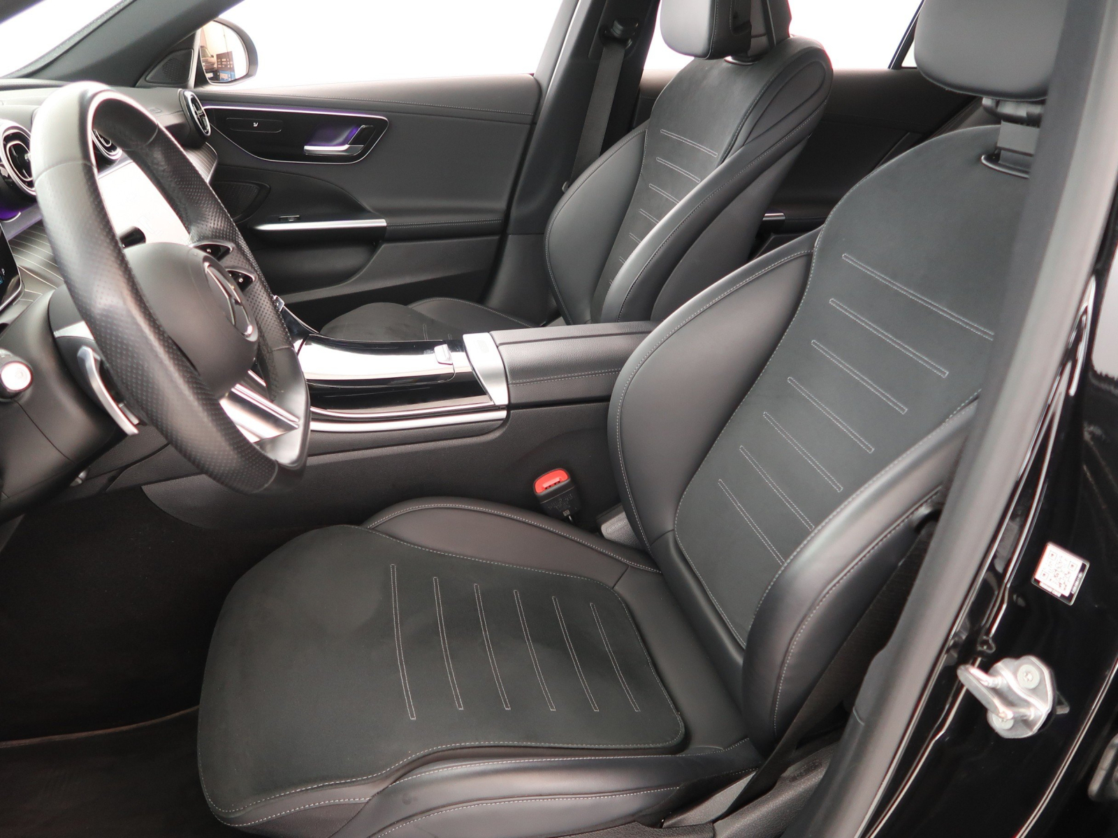 Mercedes-Benz C - 2023